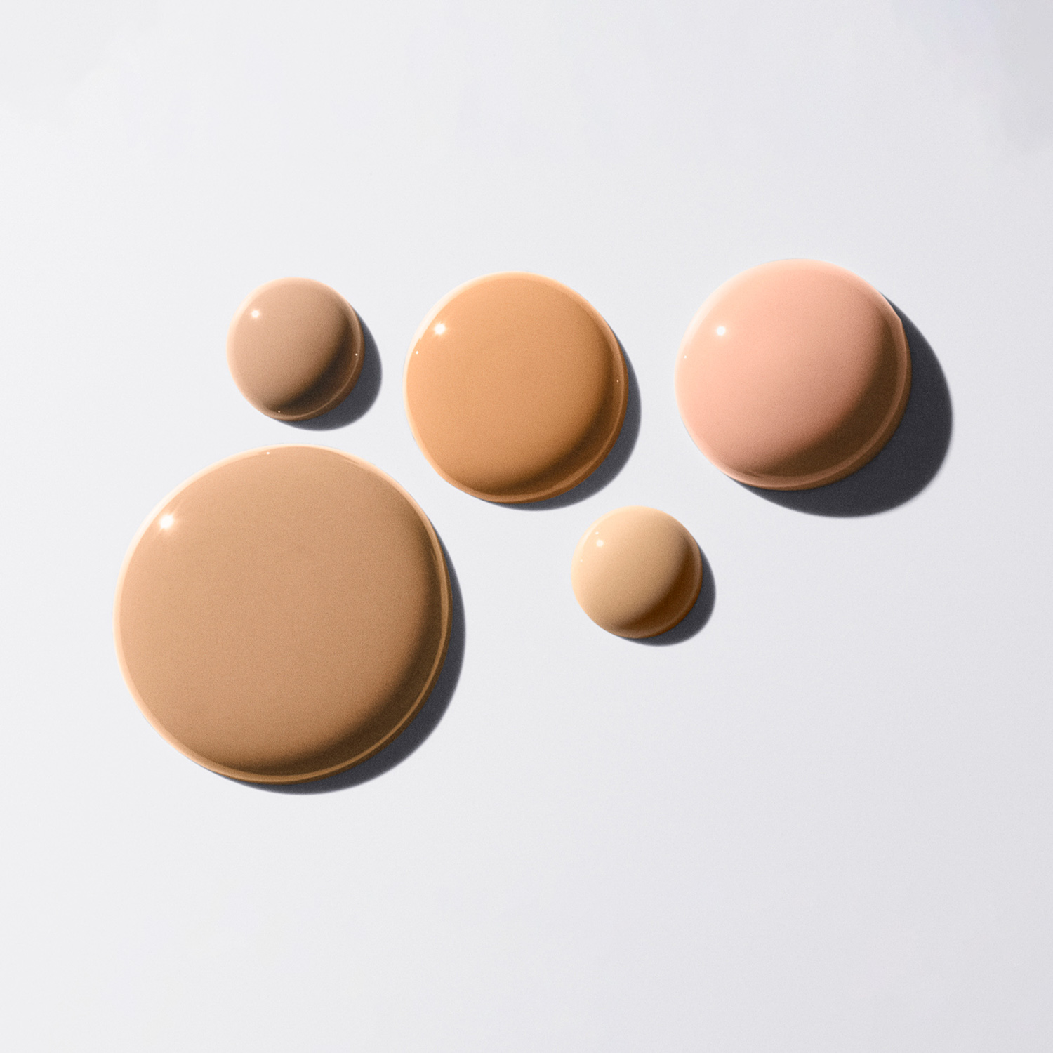 DOUBLE WEAR STAY-IN-PLACE MAKEUP (BASE DE MAQUILLAJE)